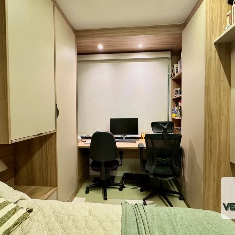Apartamento mobiliado de 2 quartos com suíte e vaga para alugar no Flamengo