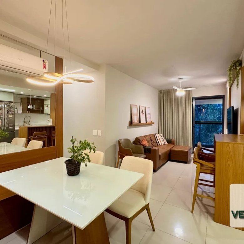 Apartamento mobiliado de 2 quartos com suíte e vaga para alugar no Flamengo