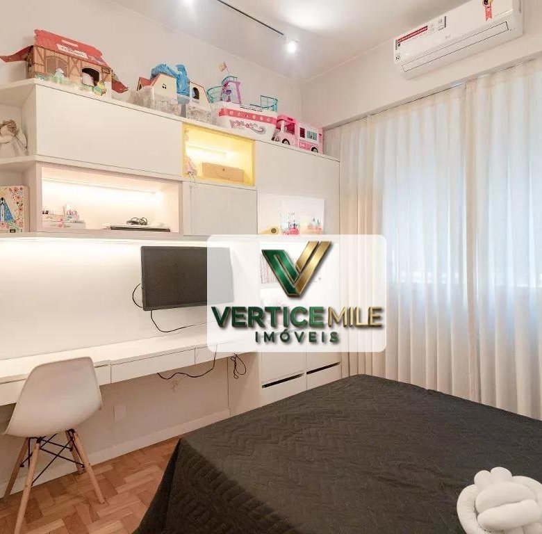 Apartamento reformado de 3 quartos com vaga em Laranjeiras Mobília Edificio Araxa