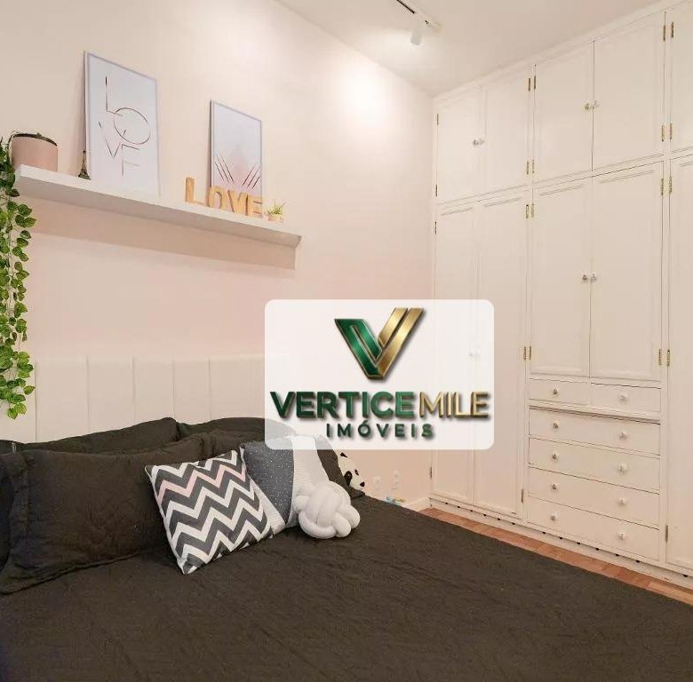 Apartamento reformado de 3 quartos com vaga em Laranjeiras Mobília Edificio Araxa