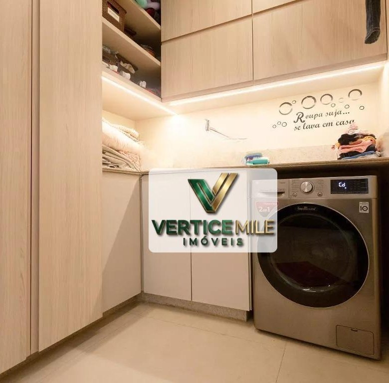 Apartamento reformado de 3 quartos com vaga em Laranjeiras Mobília Edificio Araxa