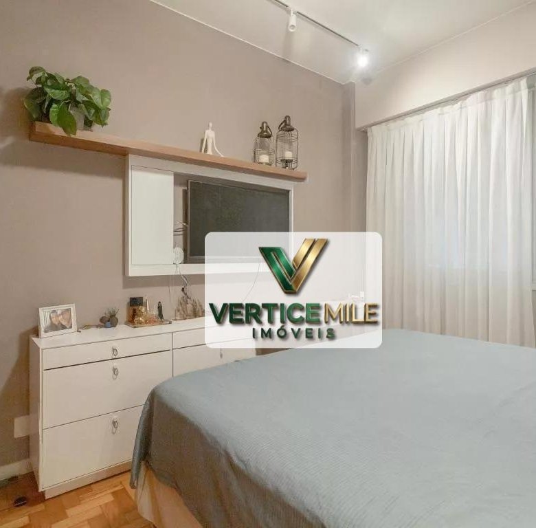 Apartamento reformado de 3 quartos com vaga em Laranjeiras Mobília Edificio Araxa